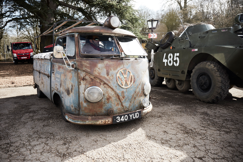 Illustration for article titled How a County Pub in England Became a Car Culture Hub